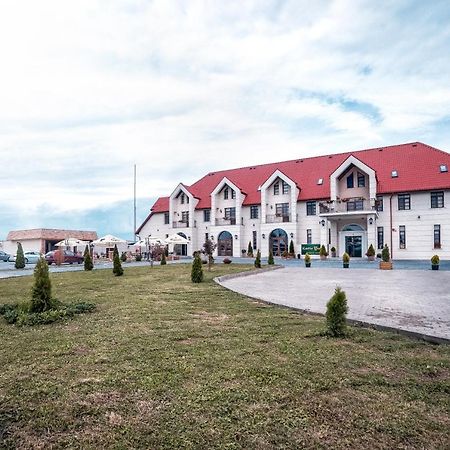 The Frontier Hotel Siret المظهر الخارجي الصورة